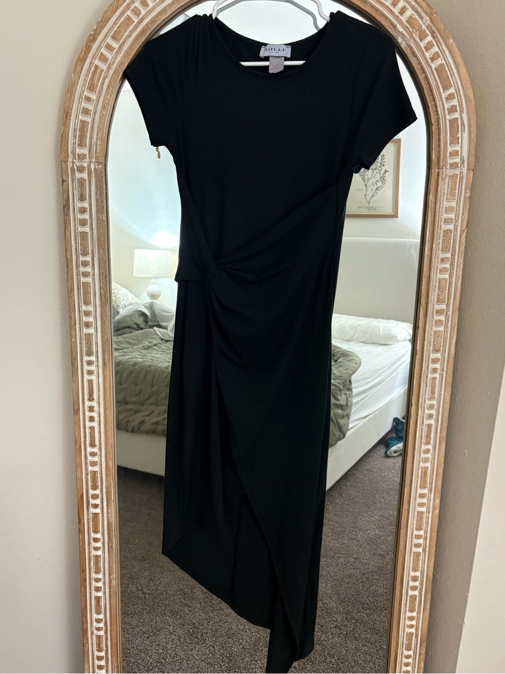 Gilli Twist Front Black Ribbed Midi Dress